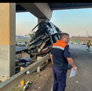 Family-of-10 killed and 43 passengers injured after driver loses control of bus and slams into Brazilian highway overpass pillar