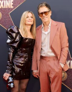 Watch Kevin Bacon and Kyra Sedgwick Celebrate 36th Wedding Anniversary With ‘Relaxing’ Duet